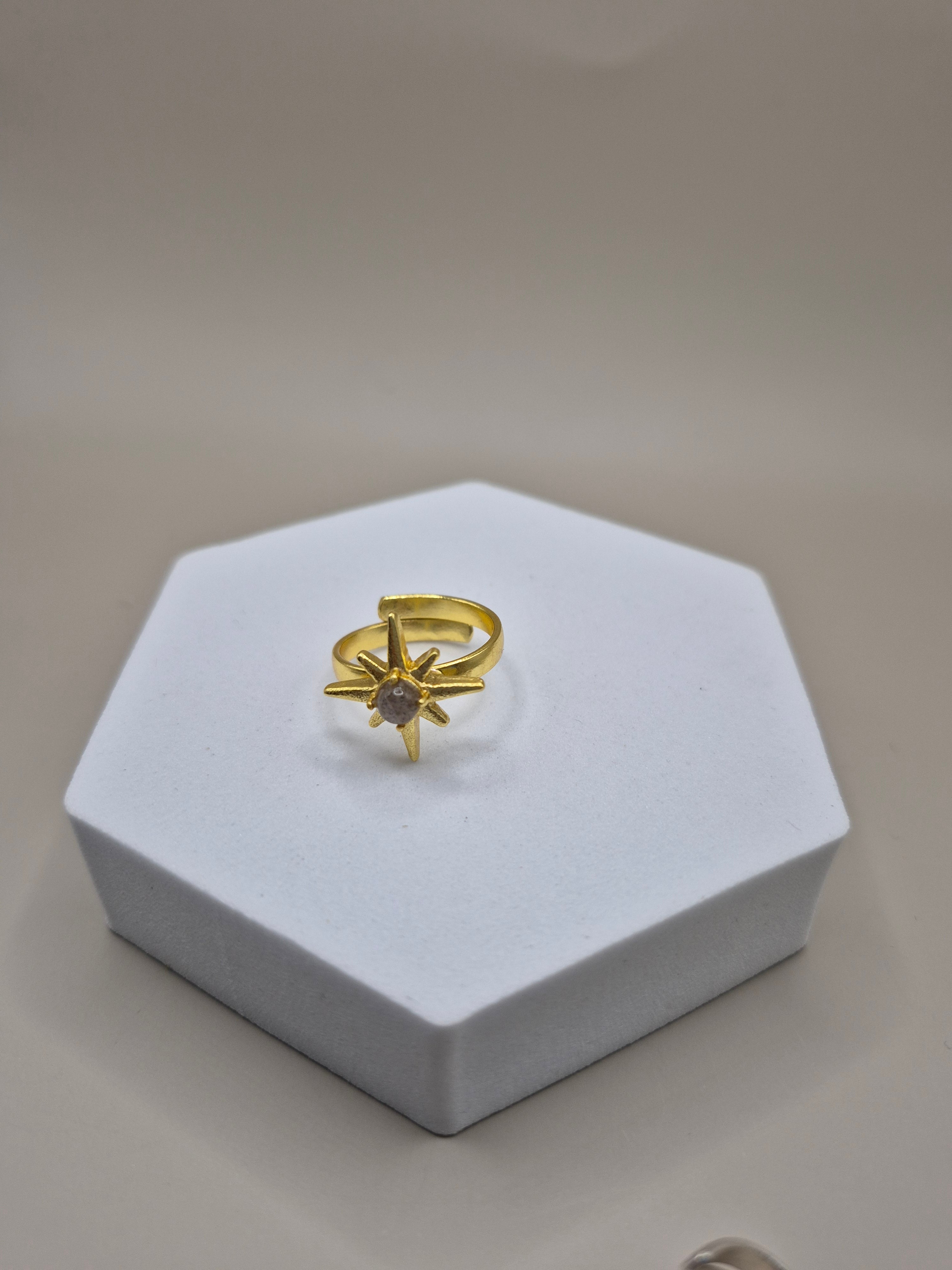 star ring