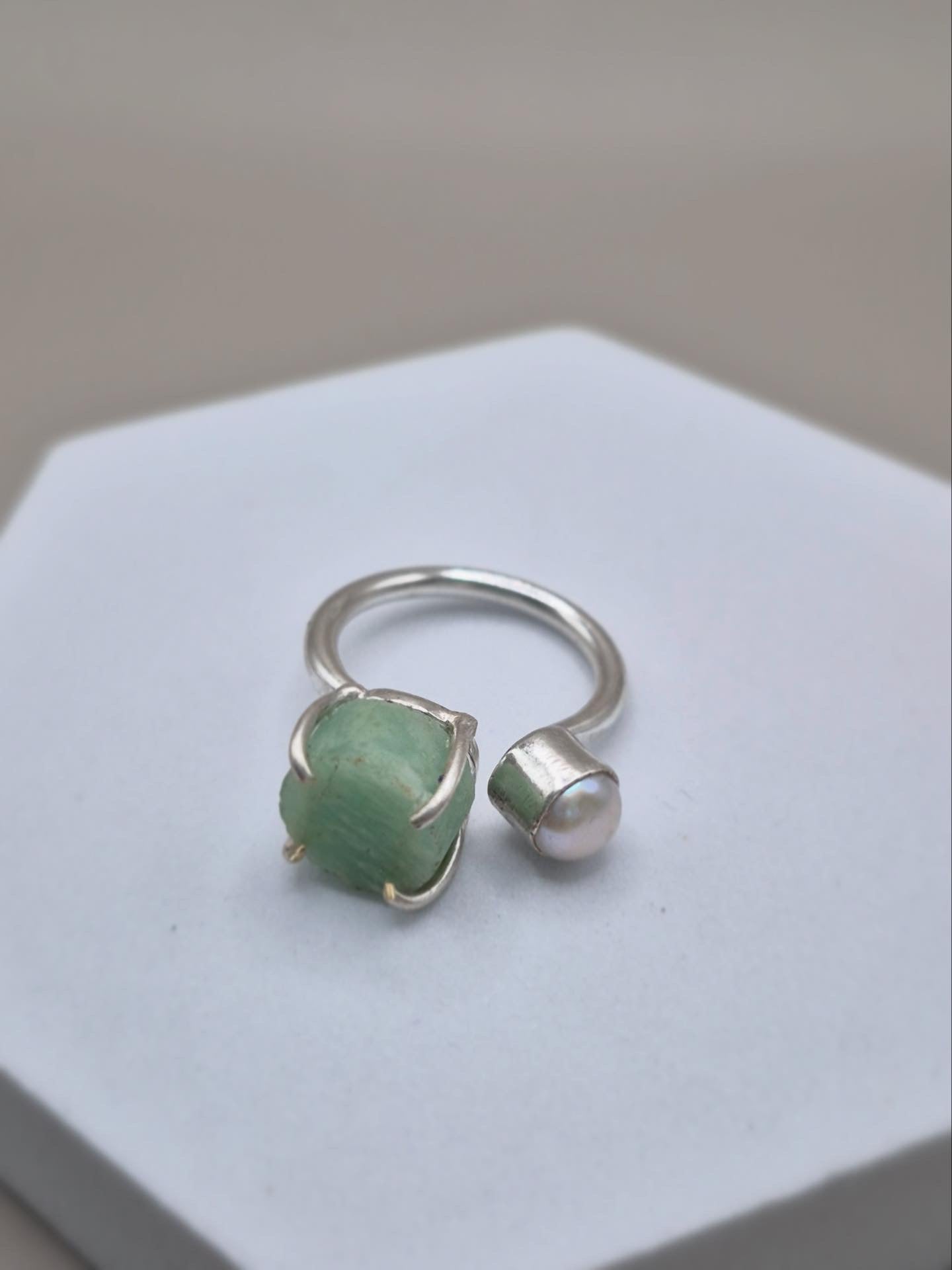 Gemstone X pearl Ring