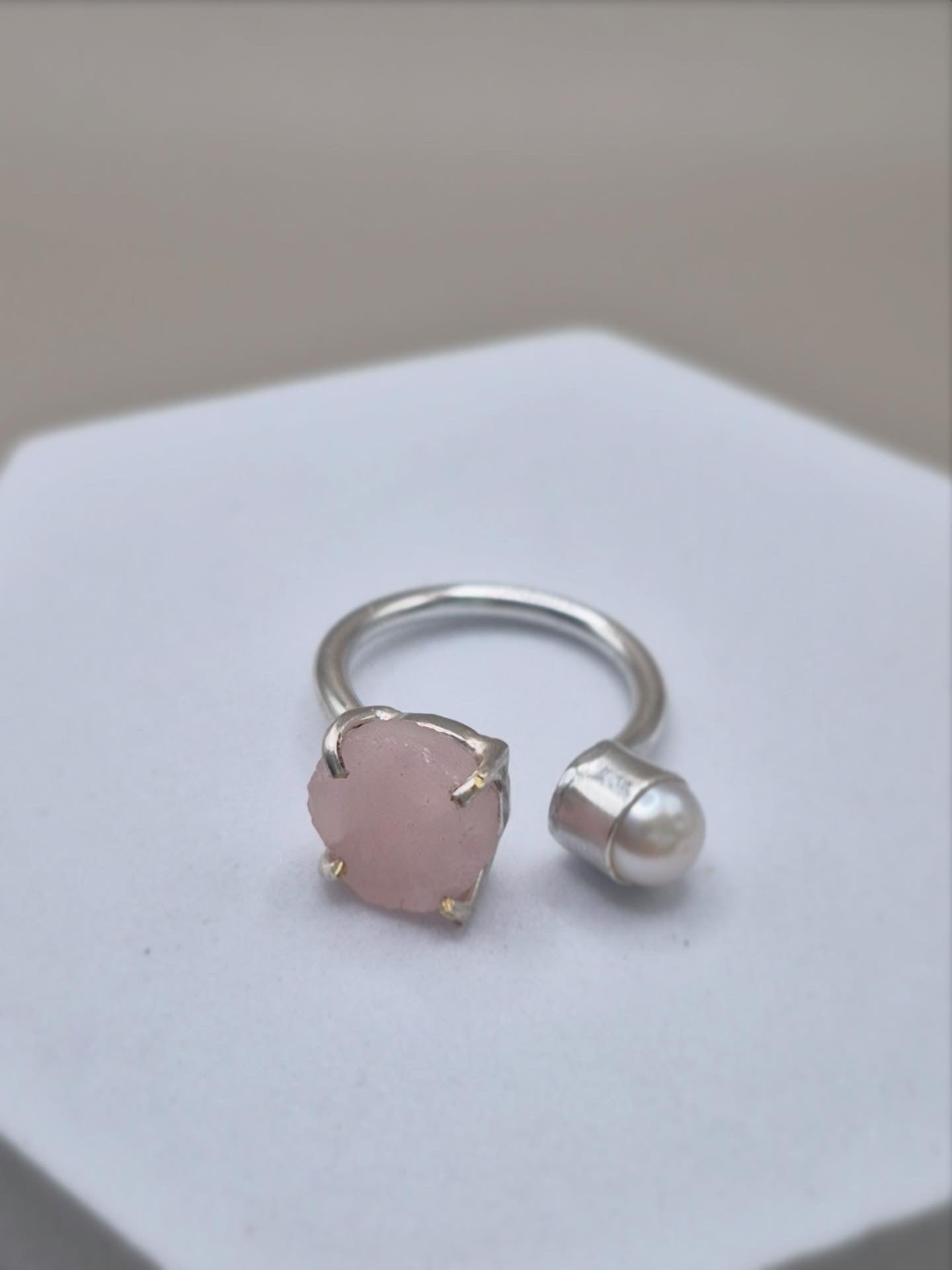 Gemstone X pearl Ring