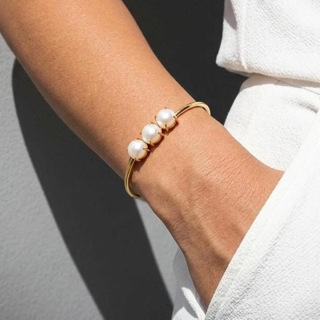 Dainty Pearl Bracelet | Bridesmaid Gifts | Adjustable Gold Gemstone Boho Jewellery