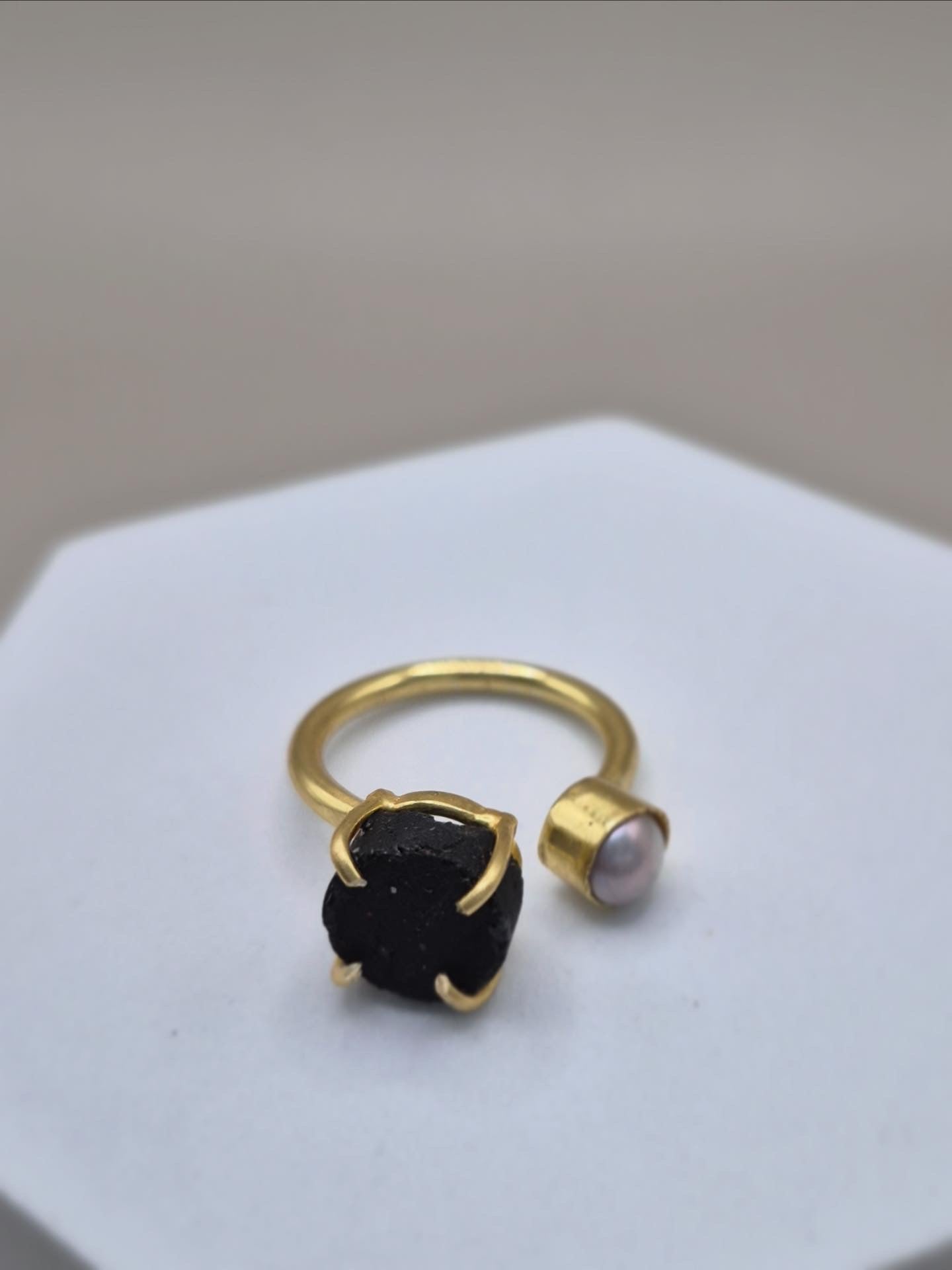Gemstone X pearl Ring