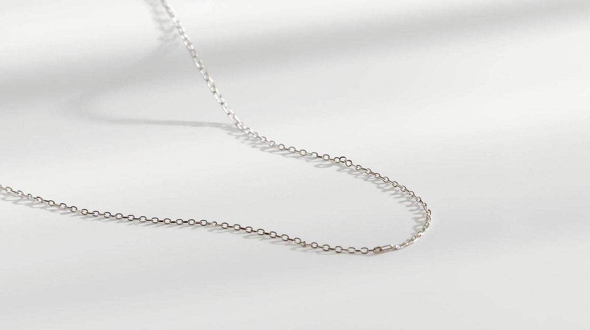 925 Sterling Silver Fine Chain Necklace, 18 Inch Classic Minimalist Silver Jewellery