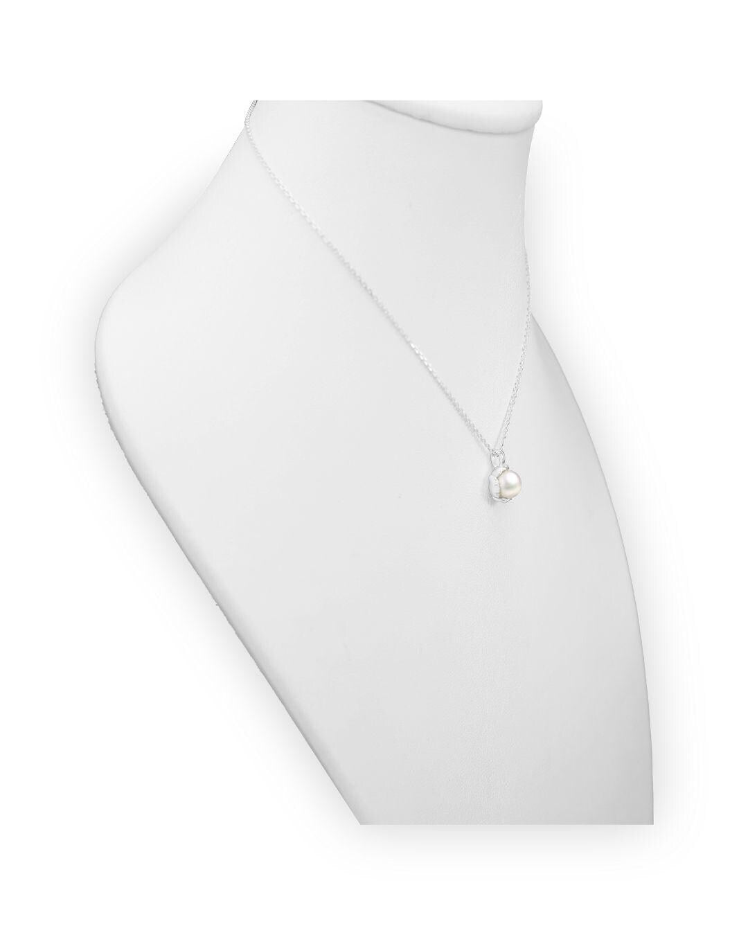 Freshwater pearl Pendant Necklace